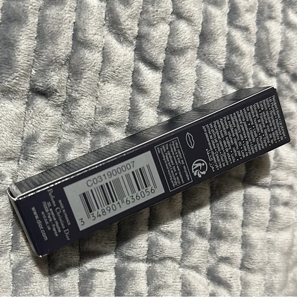 DIOR Addict Lip Maximizer Gloss 007 Raspberry Size 0.2 oz / 6 mL - Picture 9 of 13